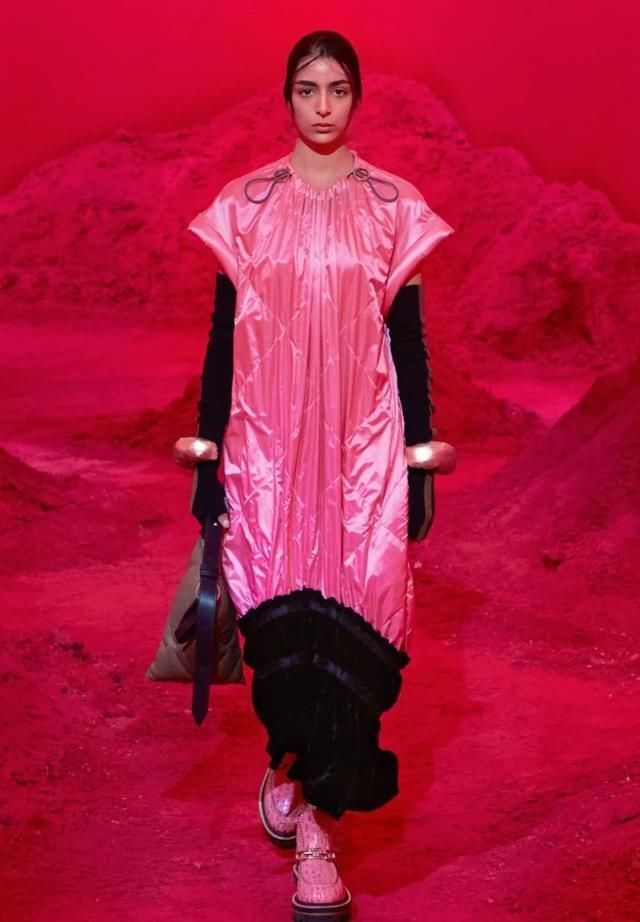 设计师@2020秋冬 Genius 系列：多个天才设计师的合作系列，MONCLER