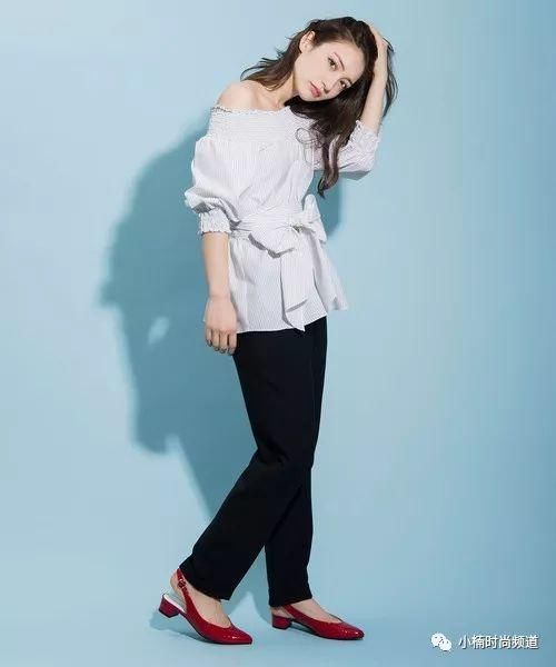 露出健康肤色!夏天的露肩日系穿搭介绍就看这