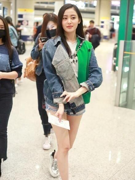 张天爱不就是剪了新刘海吗?怎么搞的跟换了一个人一样!