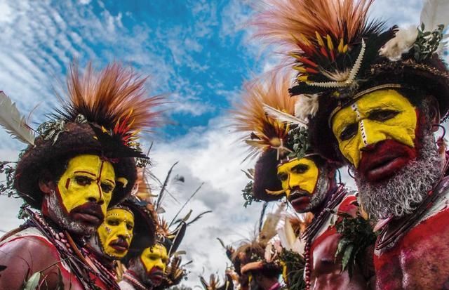 非洲最发达的国家，一个国家三个首都，被誉为彩虹之国，还有企鹅