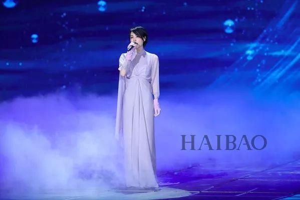 好奇| 王菲综艺首秀宣传片曝光，48岁的她凭什么比年轻时更美了?