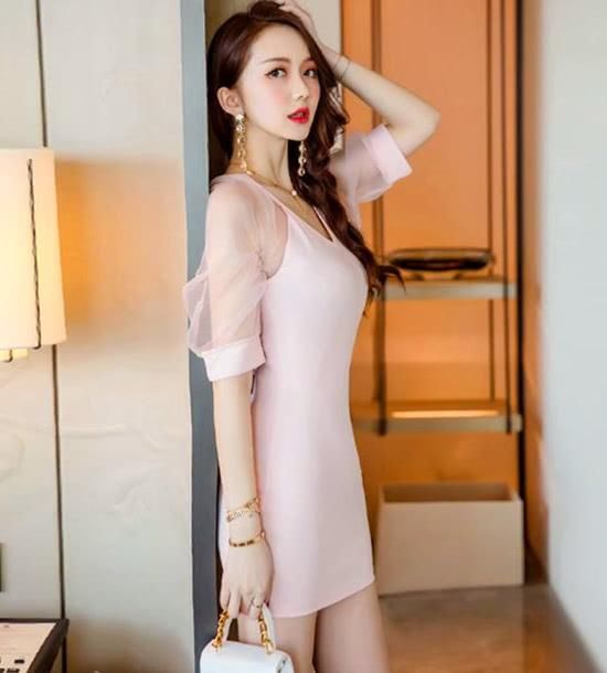 不秀，也不炫！低调pick包臀裙，给自己凹个美丽的造型