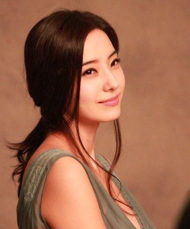 12款有气质感的女生魅力造型！