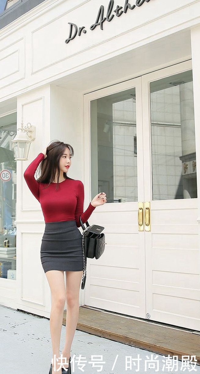 舒服诱人的紧身衣，修身的美腰款魅力，为你打造出黄金比例身材