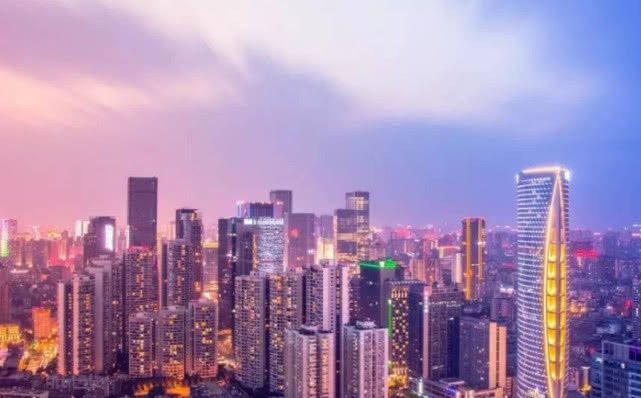 中国最强的三个新一线城市，不是重庆，也不是天津
