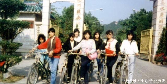 老照片1992年深圳南下的外来打工妹，看到了当年自己的样子