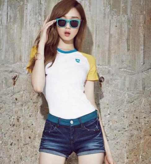 紧身裤修身的版型，释放强大气场，优雅又有女人味！