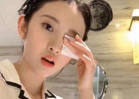  【女人】建议女人：每天睡觉前坚持做这4件事，会让你的皮肤越养越好！