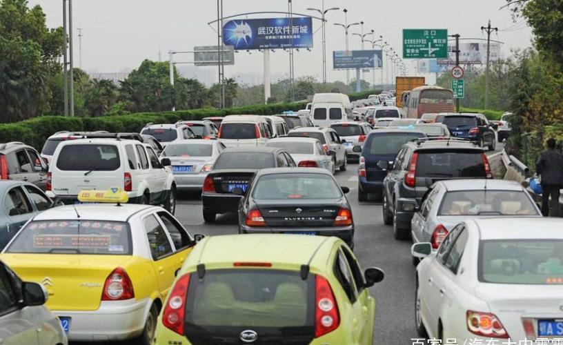 高速上这种“恶心”的现象，国家已开始整治，车主：大快人心！