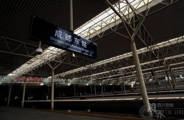  列车保洁|镜界丨疫情下的春运