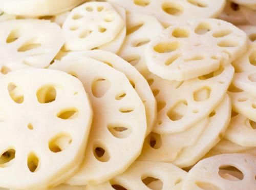  「食物」会吃的女人皮肤好，春季常吃4种“食物”，排毒养颜，更显年轻态