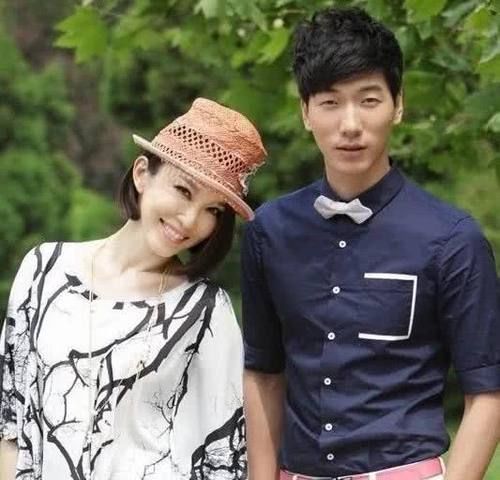  『粉丝』张亮掐点发博为前妻庆生，配图满含爱意，粉丝坚持喊寇静为嫂子