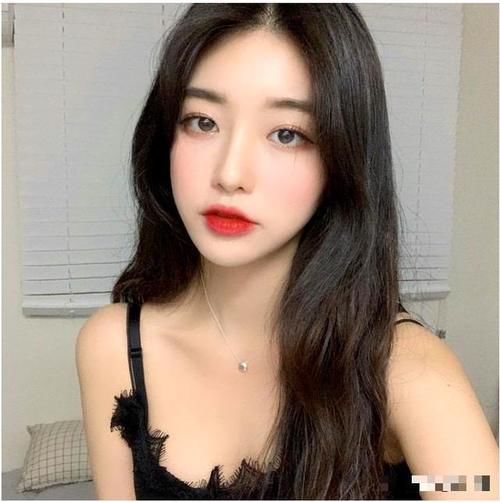 【女生】女生换发型前看这里男生心目中最爱的TOP10女生发型排行榜
