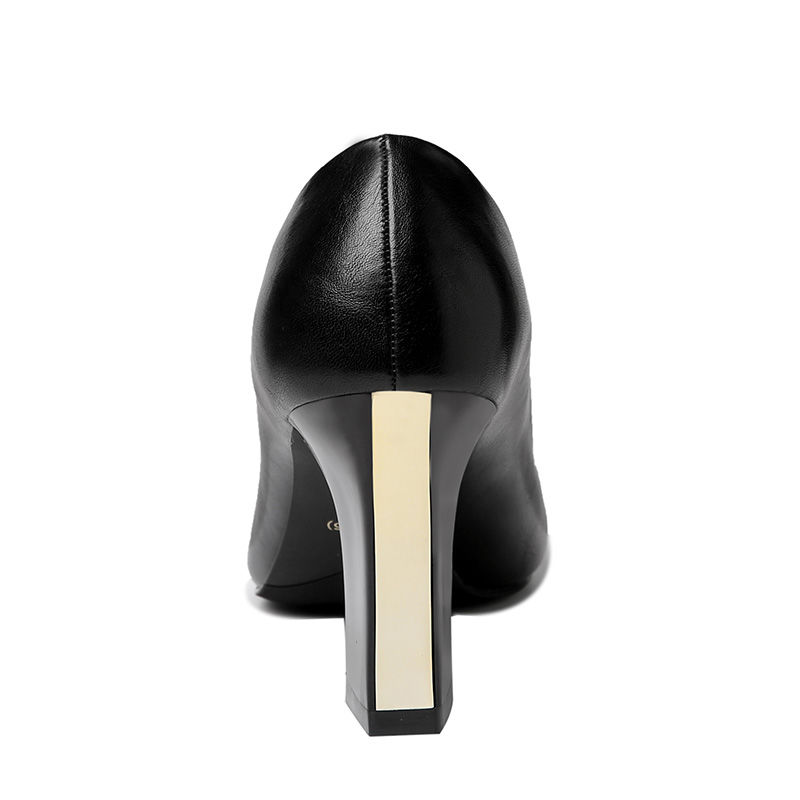 女人就该穿这些，气质又显腿长的高跟鞋，穿上秒变女神