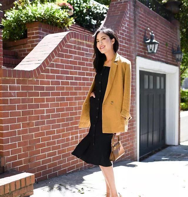 「驼色」驼色你真的认识吗? 5种驼色穿搭, 你更喜欢哪一种?