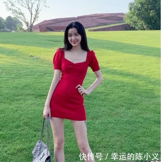  #子美女#个子矮的女生最好不要穿这三种裙子,显矮还很土气!