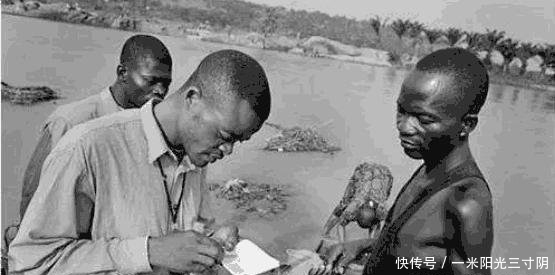 非洲人不明白我们的钻石既便宜又精美，为什么中国游客不买呢