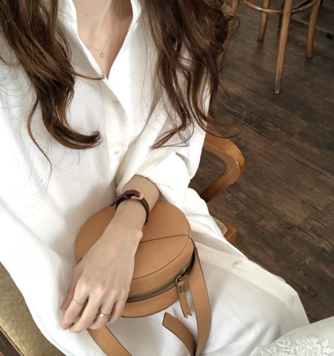 洋气好穿的棉麻衫，减龄效果真好，48岁老妈看起来年轻又美嫩