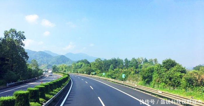  「中国」中国迎来首条“不限速”高速！没有限速杆和收费站，全