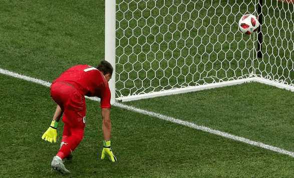 乌拉圭球员哭了 法国2-0乌拉圭晋级4强