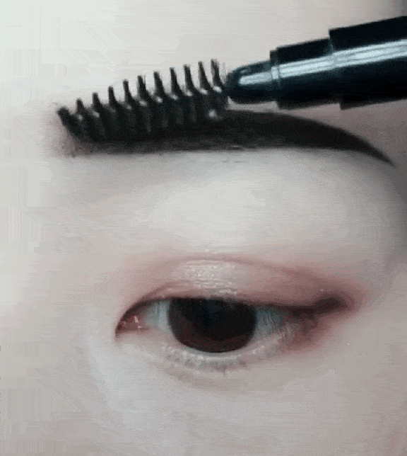 『完美』教你美l这一春夏季时兴“野生眉”，半永久眉扎心了……