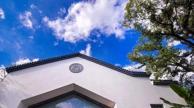 国内最大的专类盆景园，江南园林海派风格美不胜收