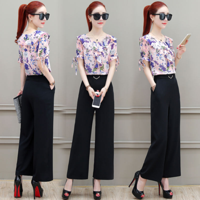 别再傻傻的还穿裙子，奔三奔四女人都流行这样穿，图8还从没见过