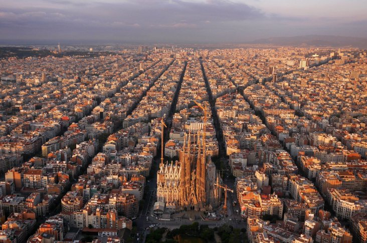 全球最漂亮的“烂尾工程”,一个世纪都没完工,被称上帝的杰作