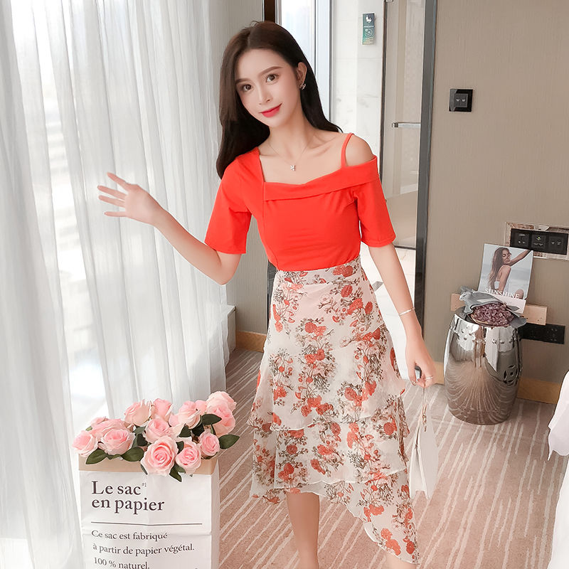 这裙子的确贵了点，但真的很美!谁都想多看几眼，高贵超水嫩