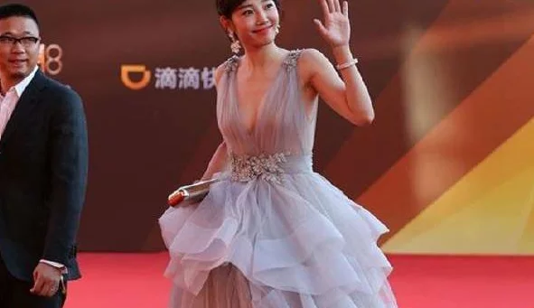 澳门太阳城网站:娱乐圈穿着最大胆的5位女星 澳门太阳城网站:娱乐圈穿着最大胆的5位女星