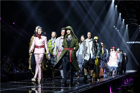 2018豫发郑州国际时装周暨郑州国际时尚文化周如约举行