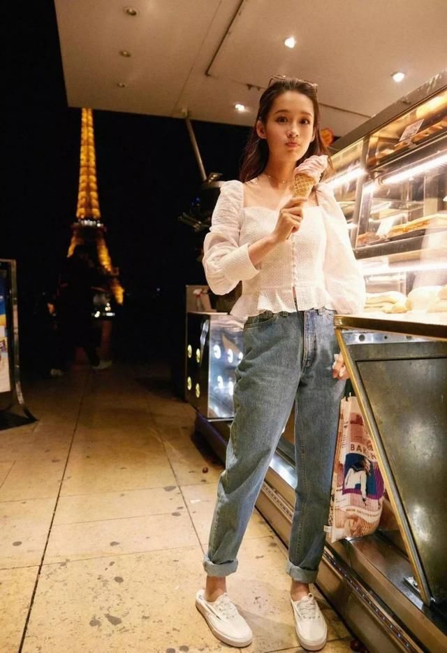 宋慧乔，迪丽热巴都认定的款，李沁却穿成了这样！你敢不敢一试？