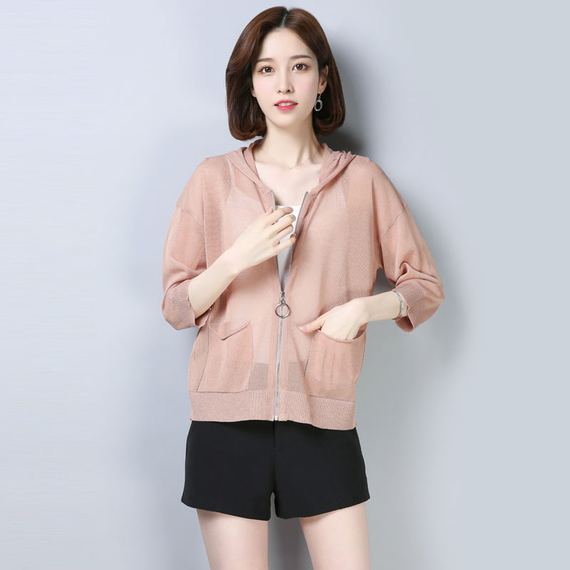 今年流行的秋装外套一款比一款好看，这十款秋装外套你都有了吗?