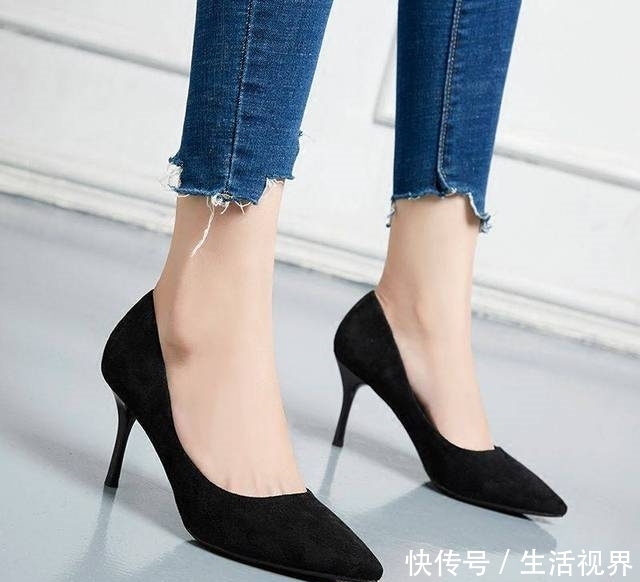 『 时髦』没有一双尖头高跟鞋，怎么算成熟女性，时髦毫不费力