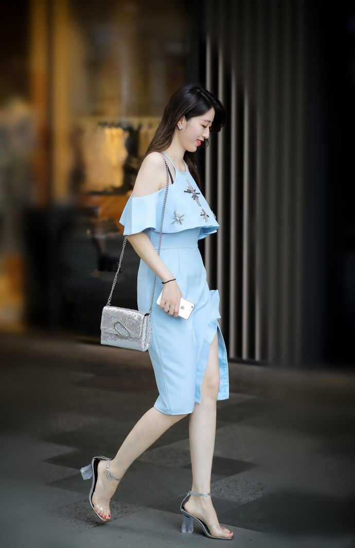 成都街拍，风格各异却尽显迷人，哪一位的穿搭更符合你呢?