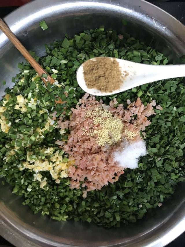  『倒入切碎』4位总厨的15款秘制馅料，别管饺子包子馄饨，个个鲜嫩多汁又好吃