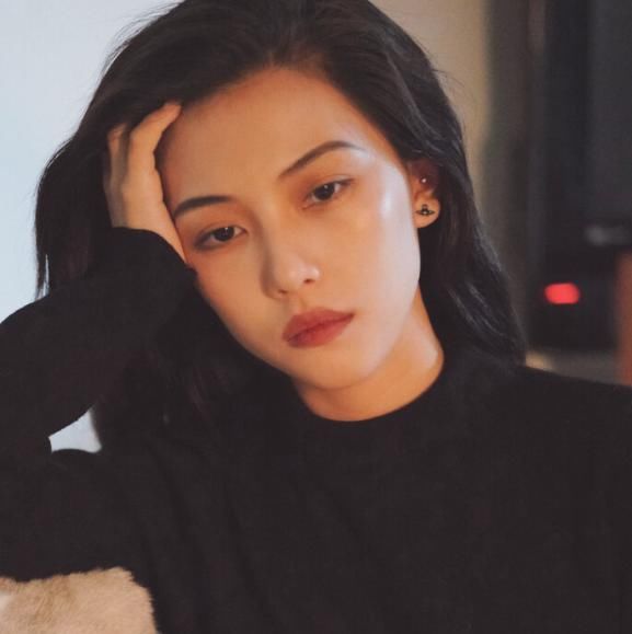  女生|女生不想“皮肤变差”，睡醒常做这3种动作，素颜比化妆还要美！