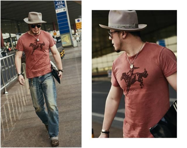 46岁杨坤竟是位潮男?身穿简约私服玩起街拍,胸肌实在太抢眼了