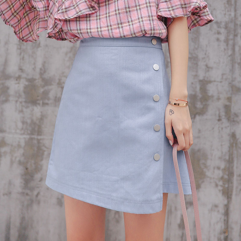 这样的包臀短裙，穿在身上，尽显女人性感