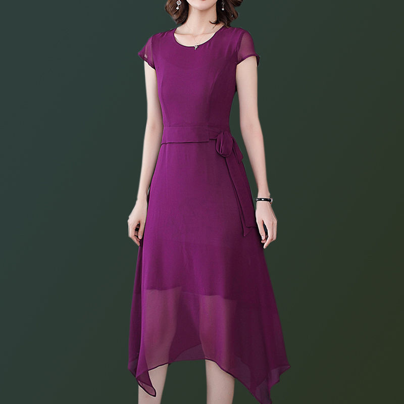 迷人身材穿出来,雪纺连衣裙,独特的风情,丰满女人穿上超亮眼