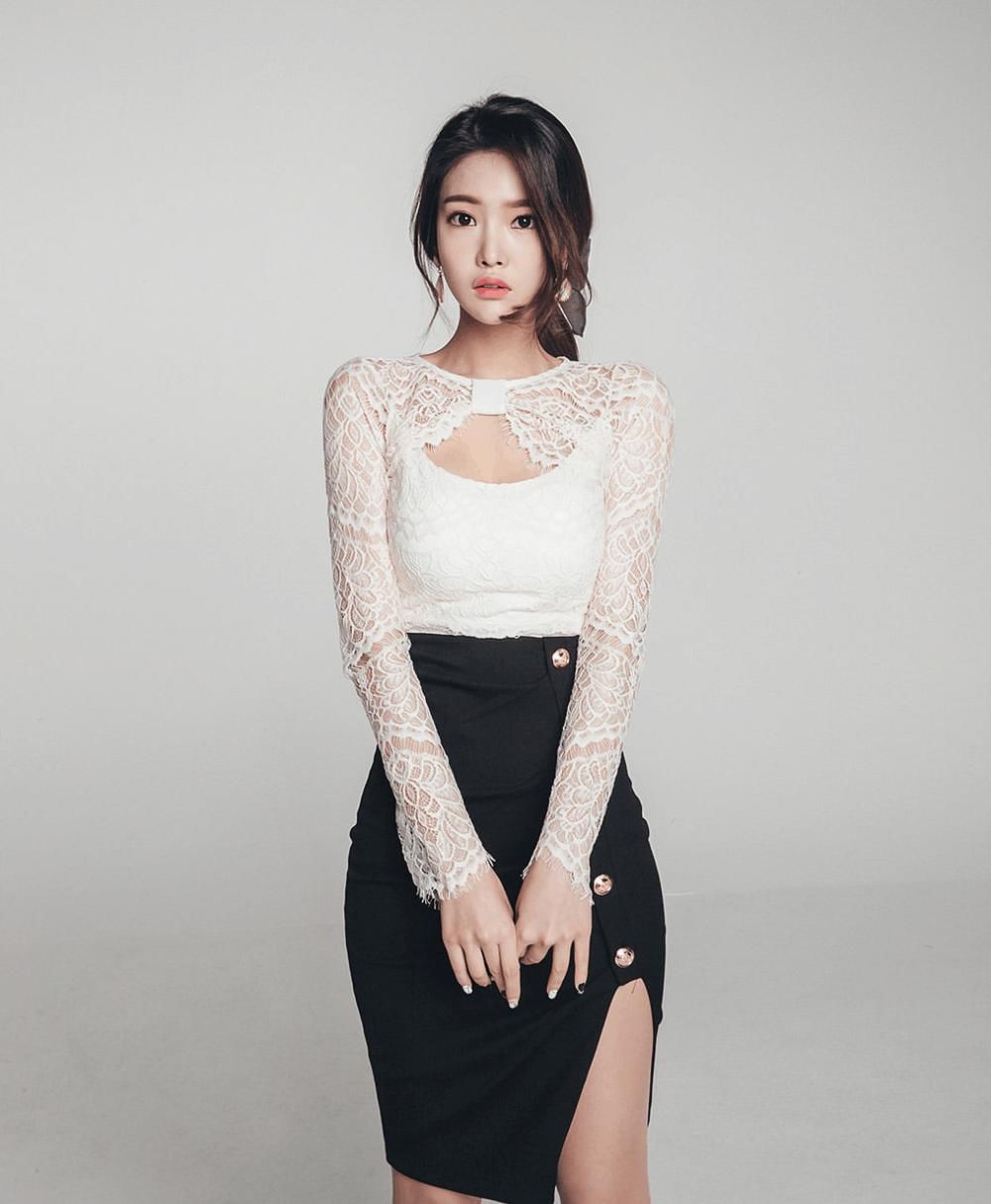 『 蕾丝』呼吁女人味散发, 小姐姐可厉害了，蕾丝蝴蝶包臀裙,