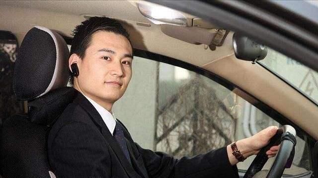  【领导】经常给领导开车，需要聊什么？牢记“九字原则”，司机