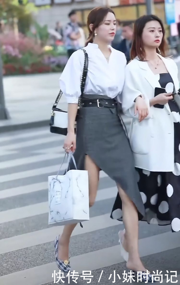  知性：街拍姐妹穿搭,一位女王一位知性,谁输谁赢