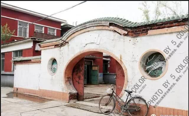  #经济#还记得中兴街上的吉林铁路经济学校吗？还有那栋1953年的教学楼