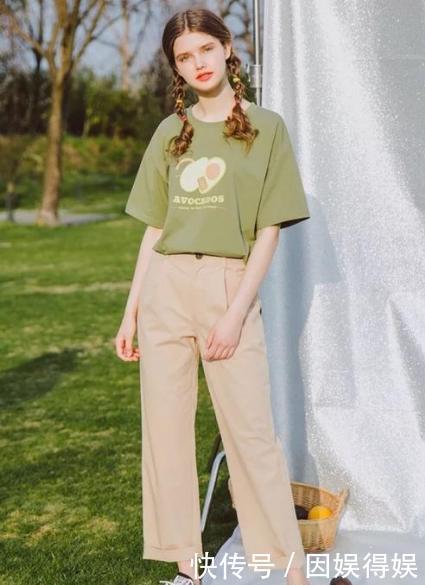 皮肤:建议皮肤黄的女性,春夏多穿这3个“高级色”,减龄显白显气质好
