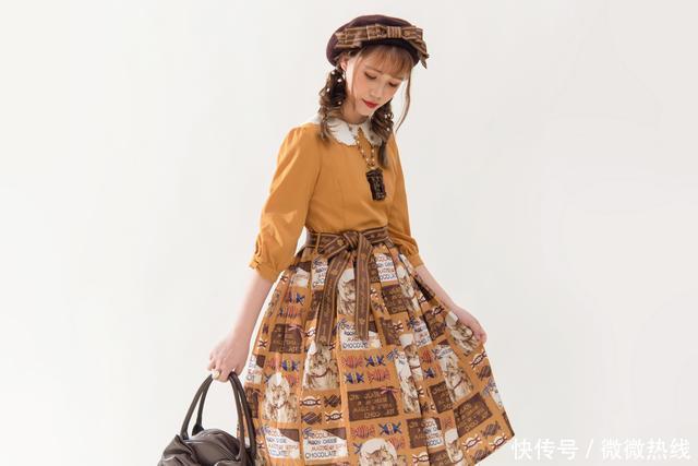 「拥有」2020年洛丽塔圈内很流行这些显白色,lo娘都爱穿,你拥有了几条