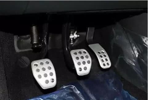  「些新手司机」新手司机不懂夜的黑，不改掉坏习惯，拿到驾照也