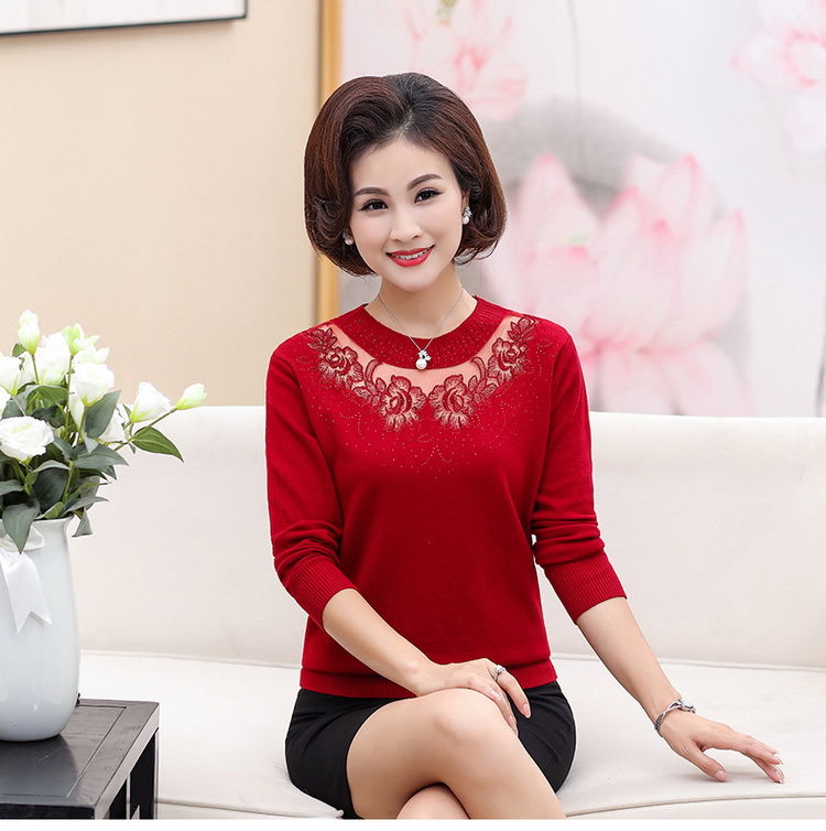 妈妈装，衣服稍微长一点显年轻，还显得有气质