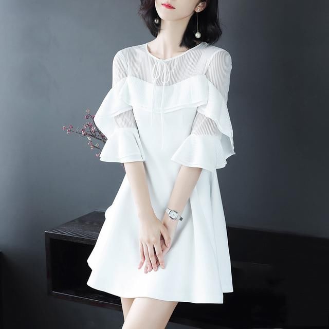 腿粗，屁股大不好看?穿这种洋气A裙，显高显瘦，美到你不敢相信