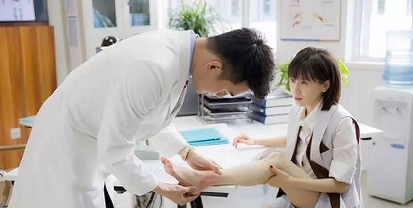 夏日护足行动start，你也想被王凯捧在手心吗？